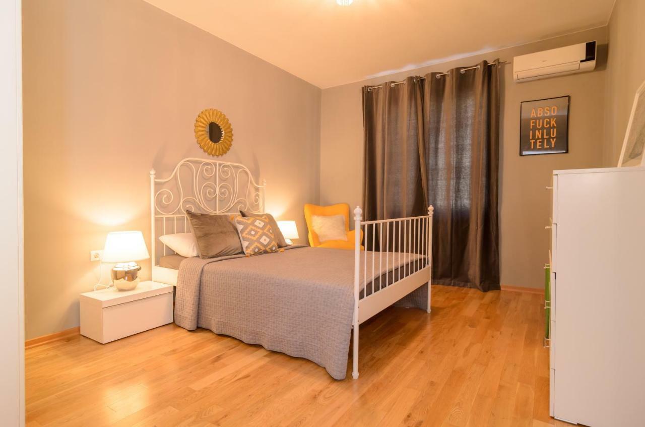 Rise & Shine Sofia Luxury Apartment By Flat Mаnager Luaran gambar